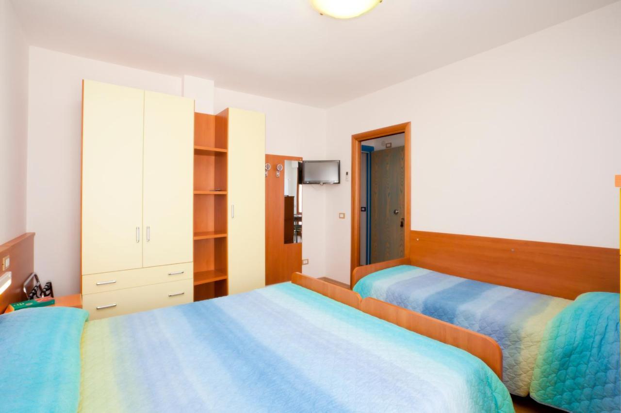 Residence Rizzante Caorle Buitenkant foto