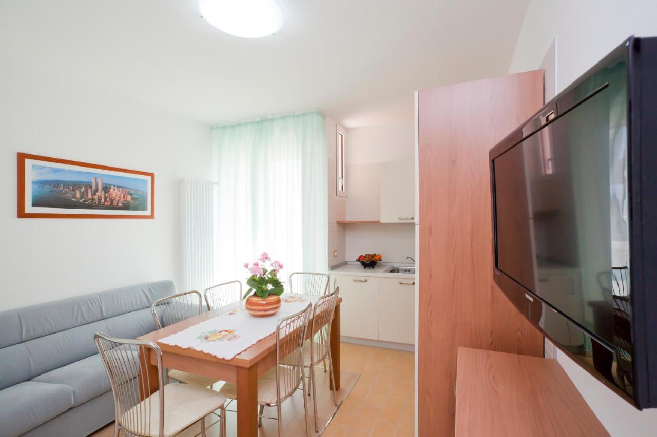 Residence Rizzante Caorle Buitenkant foto